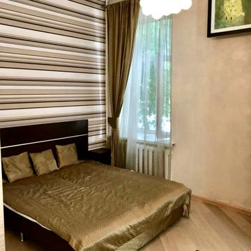 Введенська вул., 6