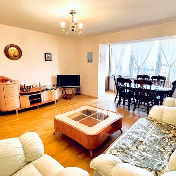 Лесі Українки бульв., 21-Б