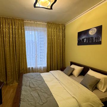 Дніпровська набережна вул., 26-А