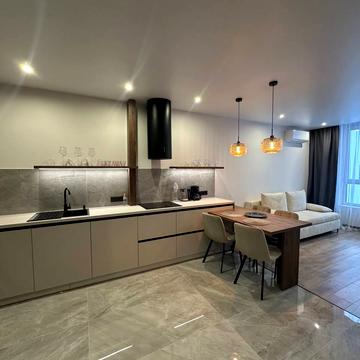 Героїв Майдану вул., (Будинок 11)