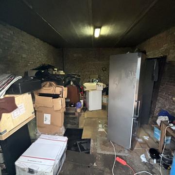 Спортивна вул., 1