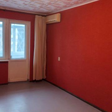 Євгена Танцюри вул., 45