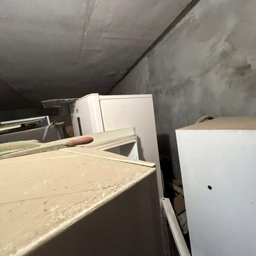 Подільська вул., 3