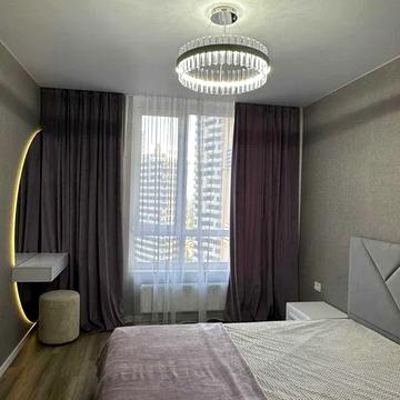 Олександра Олеся вул., 8/17