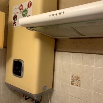 Вацлава Гавела бульв. (Івана Лепсе), 37