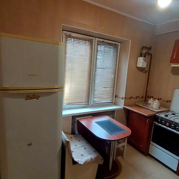 Олімпійська вул., 8