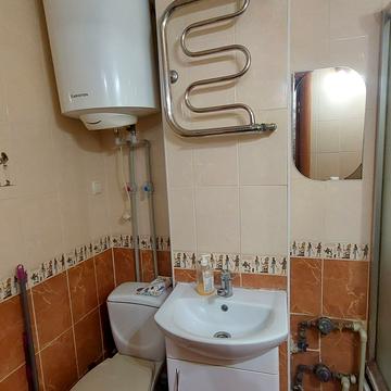 Олімпійська вул., 8