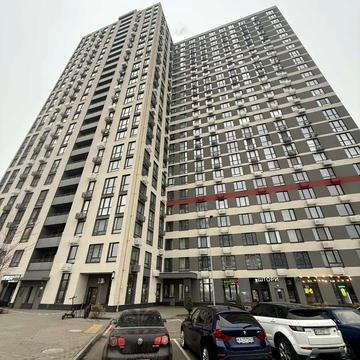 Олександра Олеся вул., 8/17