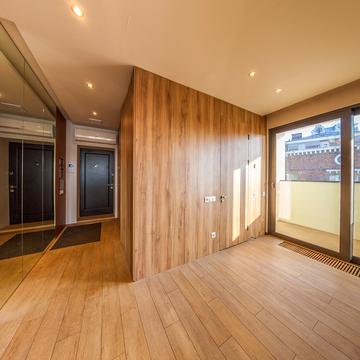 Круглоуніверситетська вул., 2/1