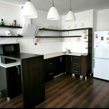 Вячеслава Чорновола вул., 9