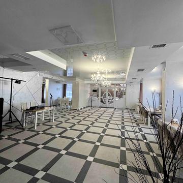 Олекси Довбуша вул., 15