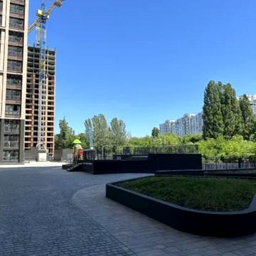 Івана Франка вул., (Будинок 2)