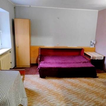 Переяславська вул., 14