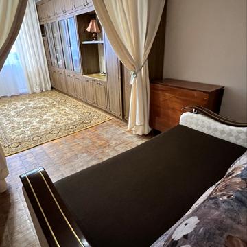 Новоукраїнська вул., 1/3