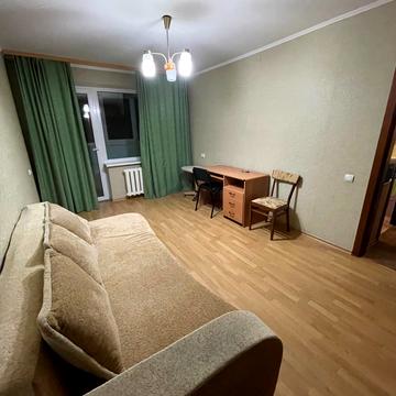 Квітки Цісик вул. (Гулі Корольової), 13