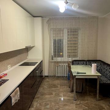 Урлівська вул., 30