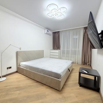 Кадетський Гай вул., 10