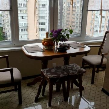 Раїси Окіпної вул., 5