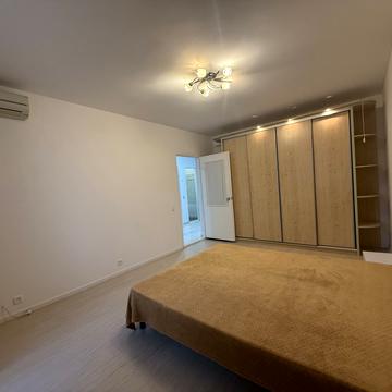 Вишняківська вул., 19/19