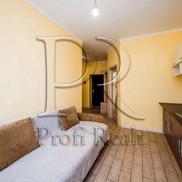 Зелена вул., 25