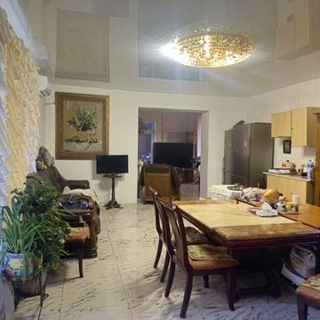 Дача Ковалевського вул., 2