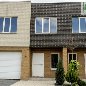 Козацька вул., 82