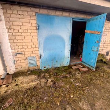 Спортивна вул., 2