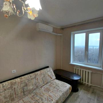 Прирічна вул., 17