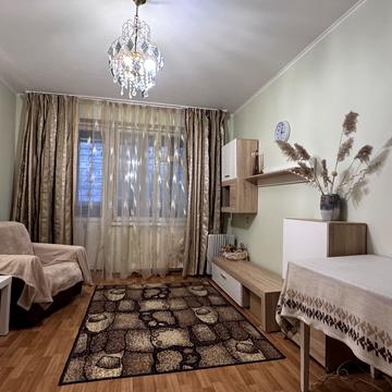 Осіння вул., 13