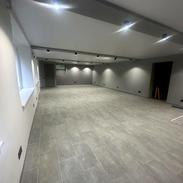 Вячеслава Чорновола вул., 1