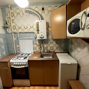 Космонавтів просп., 62