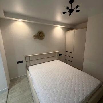 Ігоря Юхновського вул., 6