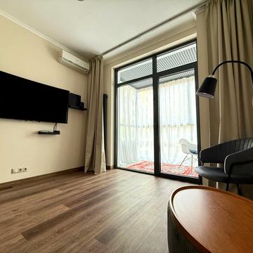 Гетьмана Івана Мазепи вул. (Топольна), 17