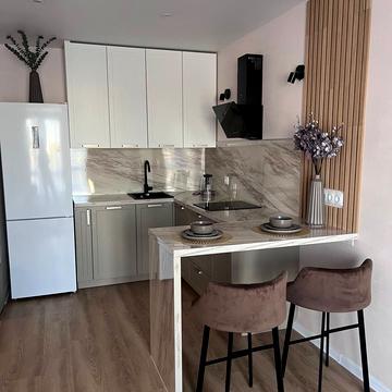 Вячеслава Чорновола просп. (), 77