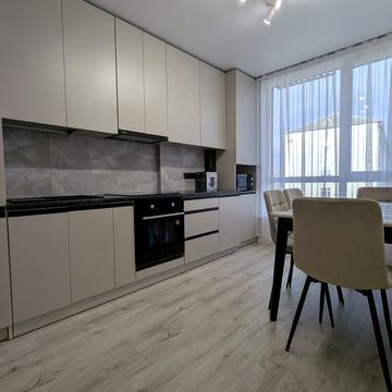 Флотська вул., 10Б