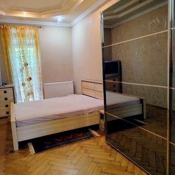 Григорія Квітки-Основяненка вул., 33