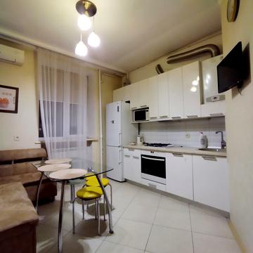 Велика Арнаутська вул., 2