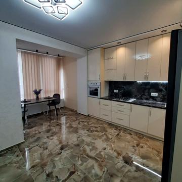 Старокостянтинівське шосе, 20/8