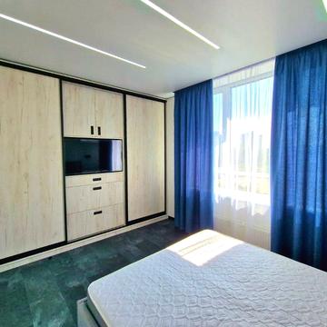 Тадея Рильського бульв., 5