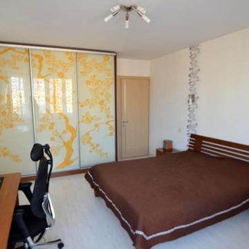 Володимира Івасюка просп. (Героїв Сталінграду), 13-А