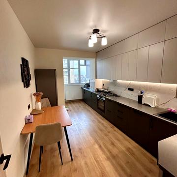 Гната Хоткевича вул., 36