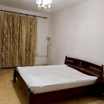 Івана Маряненка пров., 7