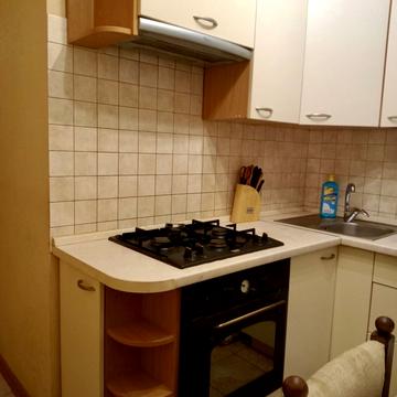 Русанівська набережна вул., 10/1