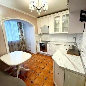 Автозаводська вул., 43