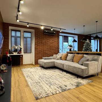 Дмитра Донцова вул., 7