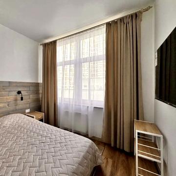 Микільсько-Слобідська вул., 11