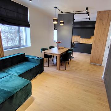 Кільцева вул., 17