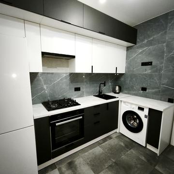 Соборна вул., (Будинок 4)