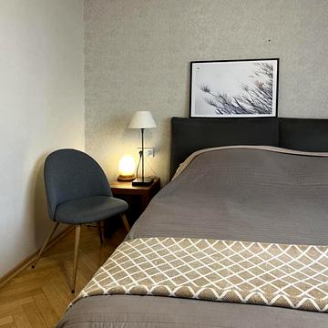 Дарницький бульв., 1