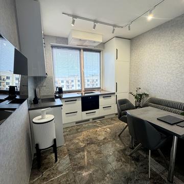 Перлинна вул., 6